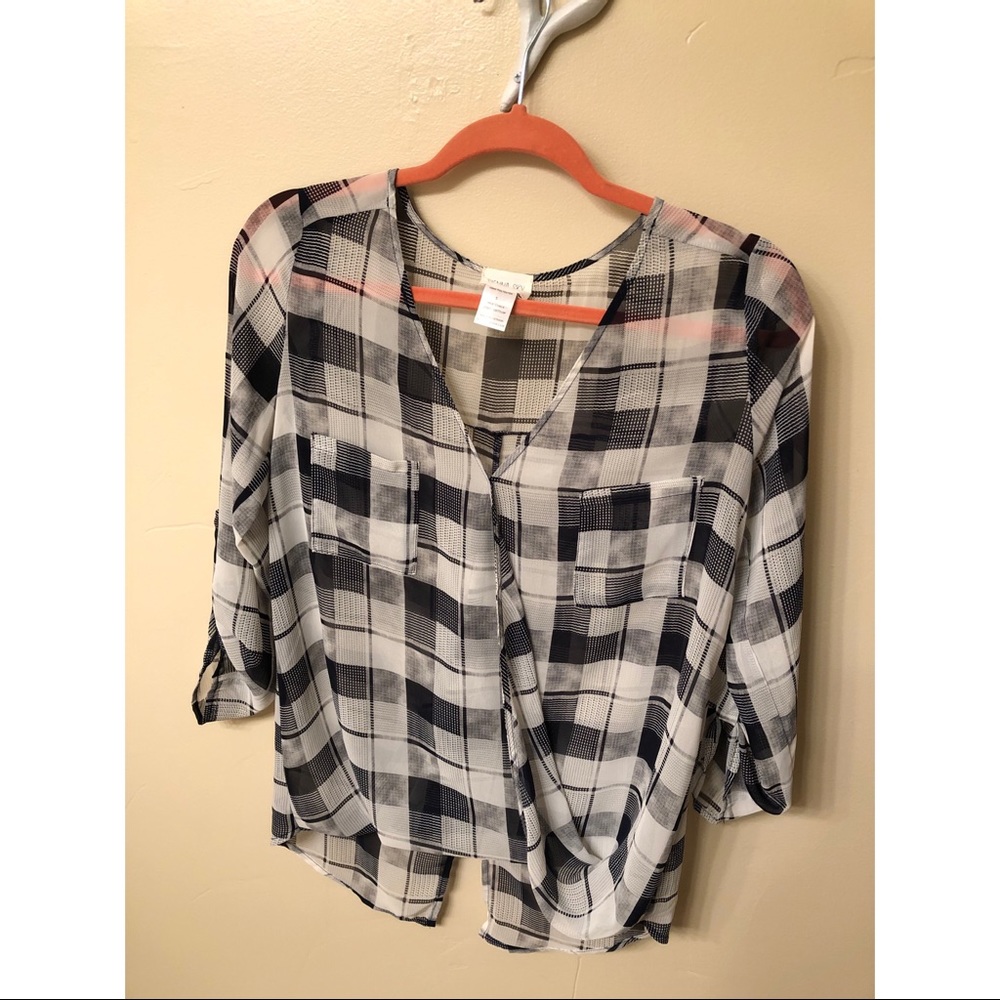 Long Sleeve Plaid Blouse